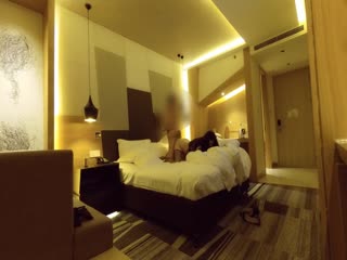 91大神酒店爆操车展认识的172CM高挑性感豪乳黑丝美女模特,高潮大叫:好大,干我小骚B,快点,好厉害,好爽!