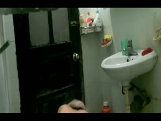 【偷拍】老婆的闺蜜来家里玩 提前安装好摄像头 偷拍看看